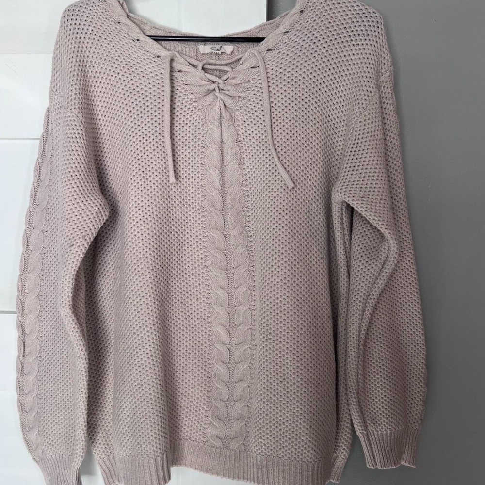 Women’s Cream Tie Sweater Size M/L